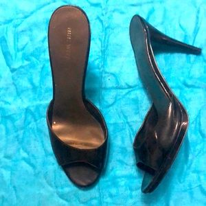 NINE WEST, PATENT LEATHER, MULES, SZ12, GENTLY WORN